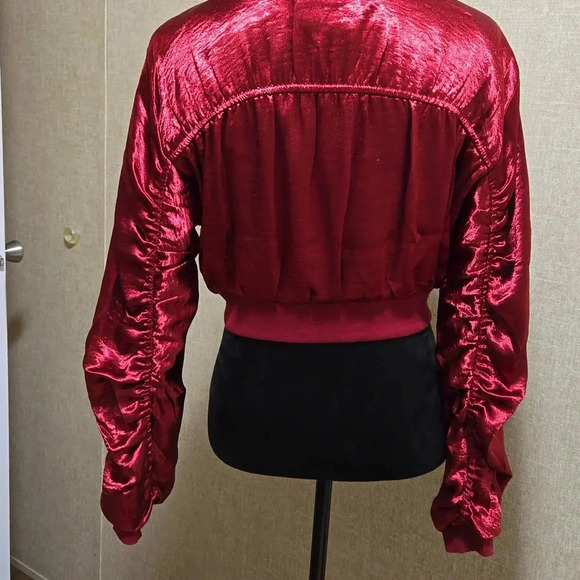 Cropped Jacket - Picture 6 of 6